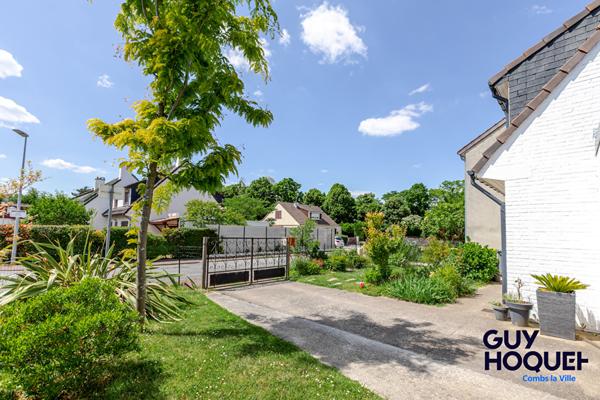 Maison à vendre à Combs la Ville - 5 pièces, 3 chambres