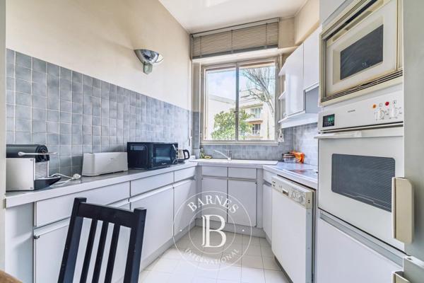 Neuilly-sur-Seine, Appartement 1 Chambre -  74 m² à vendre