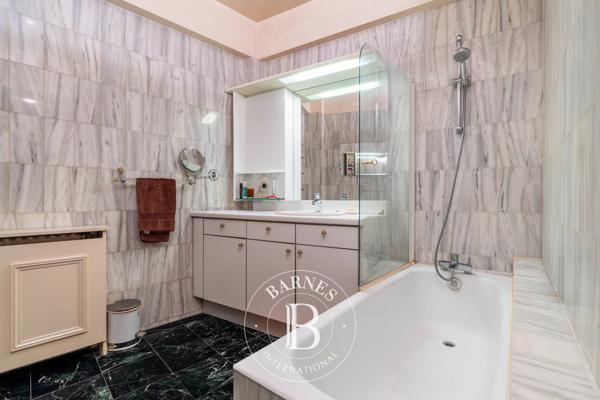 Neuilly-sur-Seine, Appartement 1 Chambre -  74 m² à vendre
