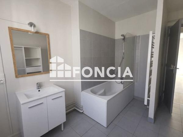 Location Appartement 3 pièces 60.14 m² - 22, RUE RAMOND Tarbes 65000