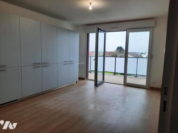 CHALLANS - Centre ville au calme