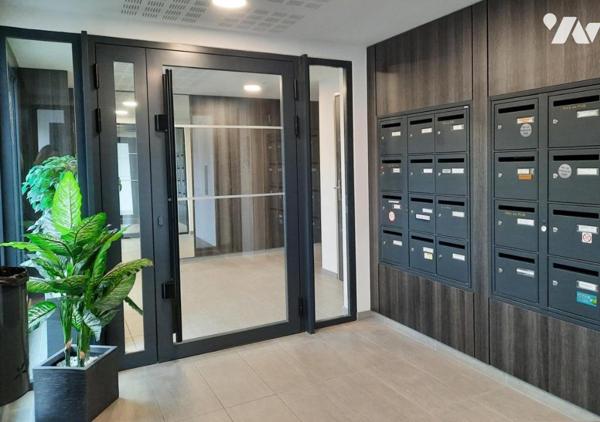 CHALLANS - Centre ville au calme