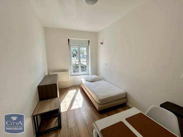 Appartement à louer 1 pièce 13.44m² Cholet (49300)