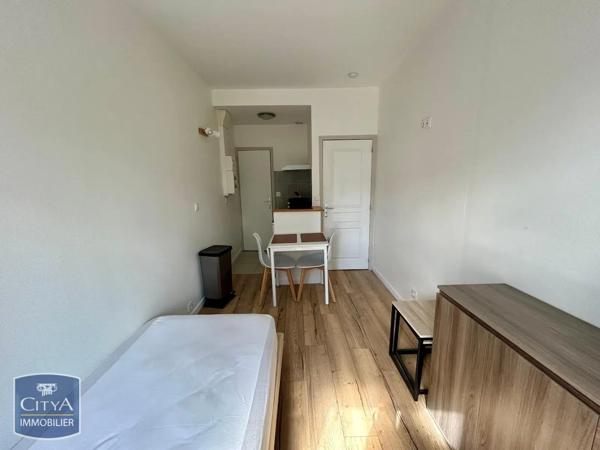 Appartement à louer 1 pièce 13.44m² Cholet (49300)