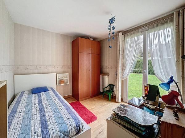 Maison Ozoir La Ferriere 8 pièce(s) 182.1 m2