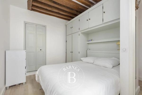 Paris 1er, Appartement 1 Chambre -  38 m² à vendre