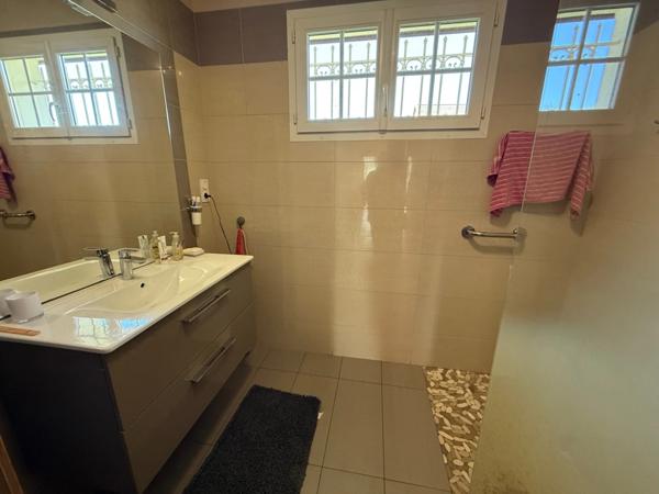 Grande maison avec dépendance sur 3460 m² de terrain