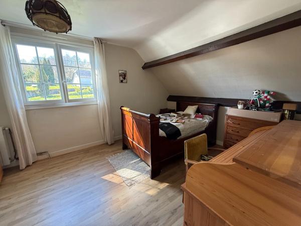 Grande maison avec dépendance sur 3460 m² de terrain