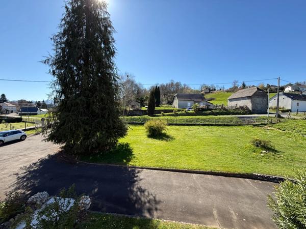 Grande maison avec dépendance sur 3460 m² de terrain