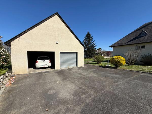 Grande maison avec dépendance sur 3460 m² de terrain