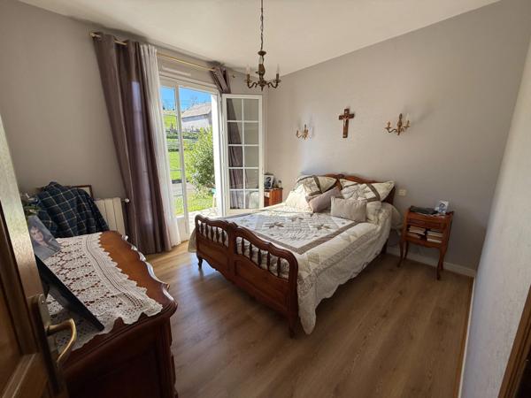 Grande maison avec dépendance sur 3460 m² de terrain