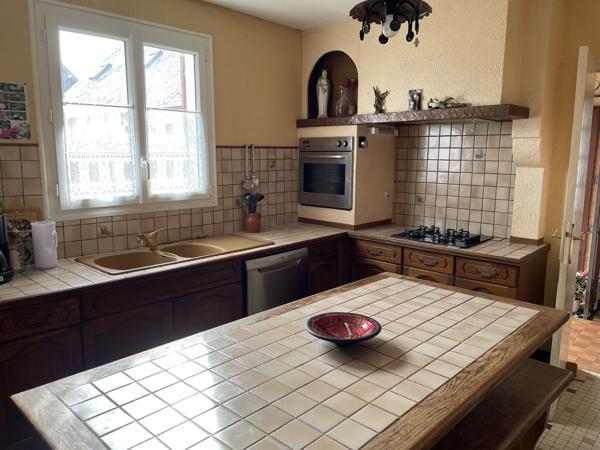 MAISON 184 M² AU SOL / 6 CH / CENTRE ST LYPHARD