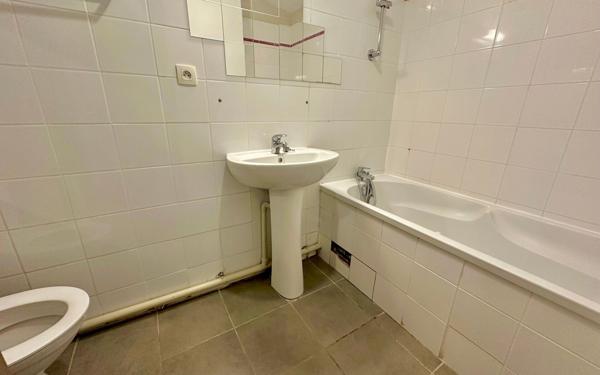 Appartement à louer    4 pièces •  Taluyers