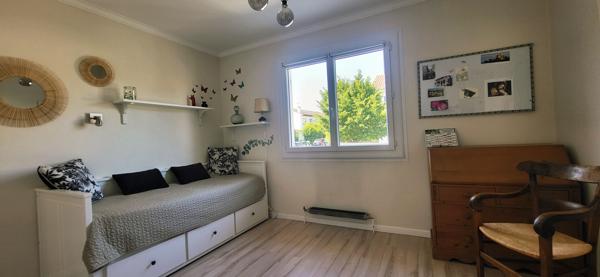 Maison 7 pièce(s) 174 m2 avec garage et piscine à Bordeaux (33200)