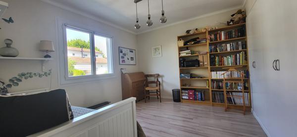 Maison 7 pièce(s) 174 m2 avec garage et piscine à Bordeaux (33200)