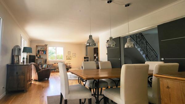 Maison 7 pièce(s) 174 m2 avec garage et piscine à Bordeaux (33200)
