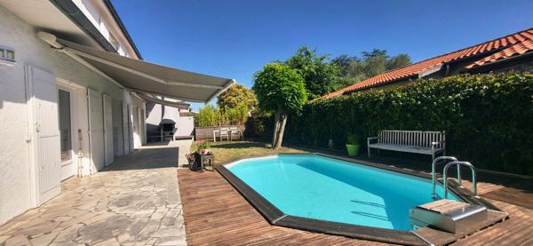 Maison 7 pièce(s) 174 m2 avec garage et piscine à Bordeaux (33200)