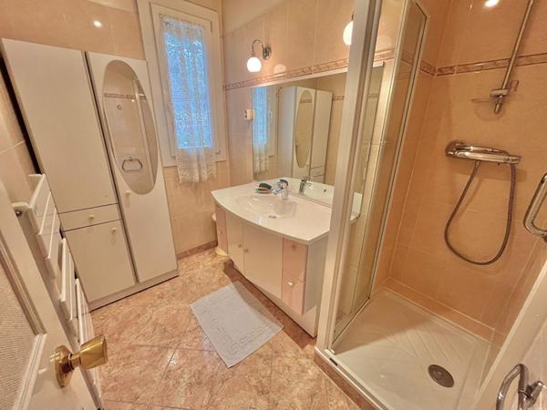 A vendre dans un environnement prisé maison de plain pied !