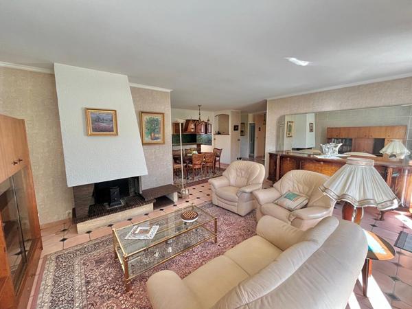 A vendre dans un environnement prisé maison de plain pied !