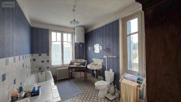 Maison de ville à vendre à Chabris dans l'Indre (36210), ref : 021/1577