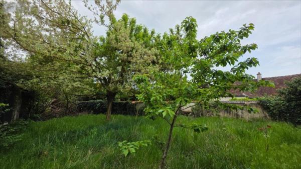 Maison de ville à vendre à Chabris dans l'Indre (36210), ref : 021/1577