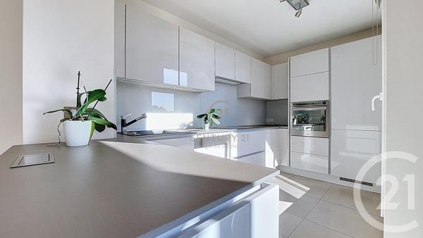 Appartement F3 à vendre  3 pièces - 64,62 m2 NOISIEL - 77