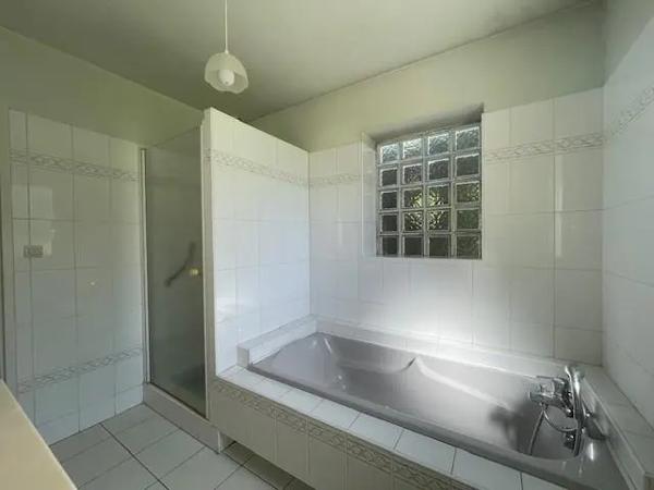 Maison à vendre 8 pièces 222m²