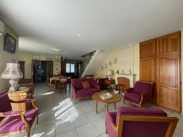 Maison à vendre 8 pièces 222m²