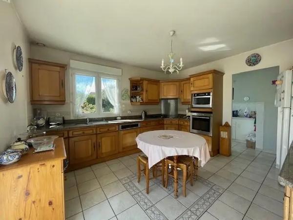 Maison à vendre 8 pièces 222m²