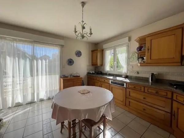 Maison à vendre 8 pièces 222m²