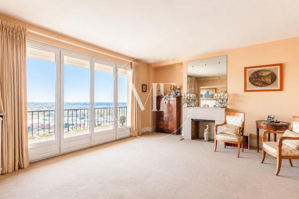 Appartement
         3 pièces
        - 82 m² 545 000 € *