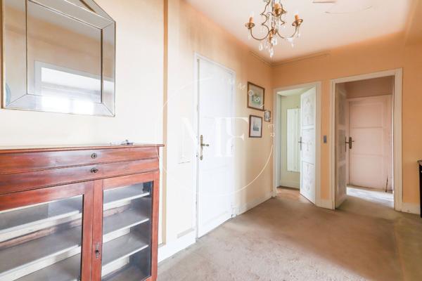 Appartement
         3 pièces
        - 82 m² 545 000 € *