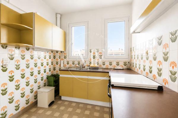 Appartement
         3 pièces
        - 82 m² 545 000 € *