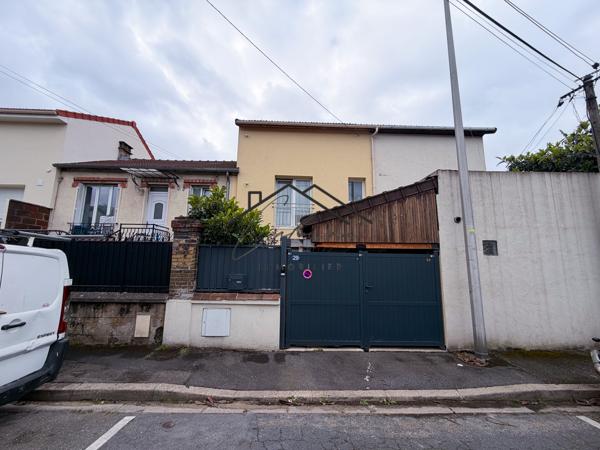 Maison
         4 pièces
        - 77 m² 330 000 € *