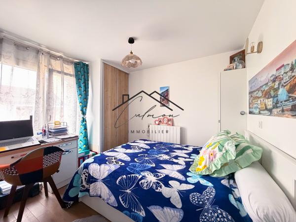 Maison
         4 pièces
        - 77 m² 330 000 € *
