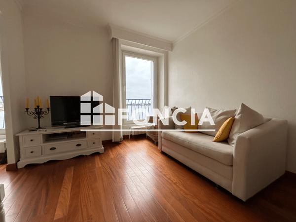 Location Appartement meublé 2 pièces 40.49 m² - 11 PLACE DE LA CROIX Concarneau 29900