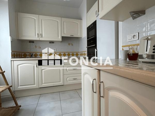 Location Appartement meublé 2 pièces 40.49 m² - 11 PLACE DE LA CROIX Concarneau 29900