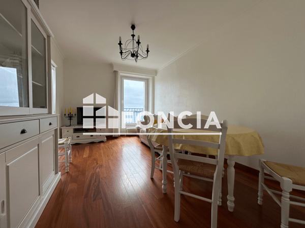 Location Appartement meublé 2 pièces 40.49 m² - 11 PLACE DE LA CROIX Concarneau 29900