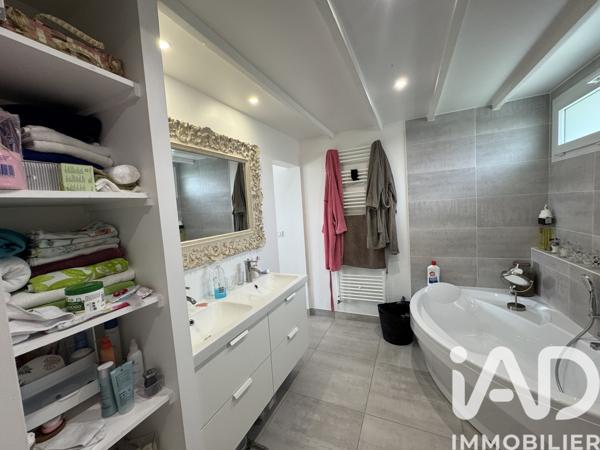 Maison à vendre 8 pièces 197 m² Les Sables-d'Olonne