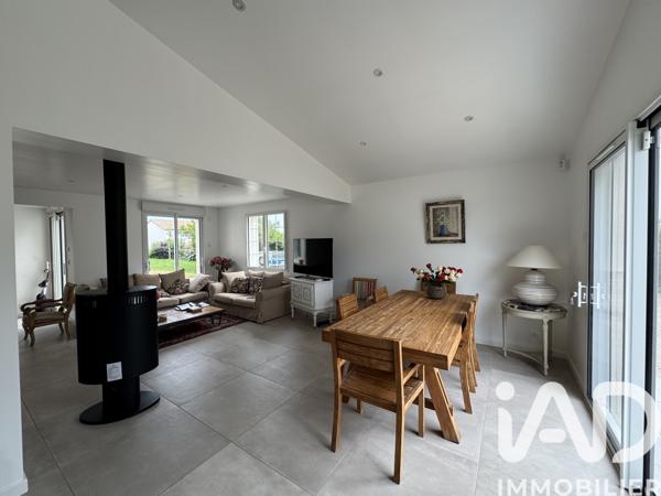 Maison à vendre 8 pièces 197 m² Les Sables-d'Olonne