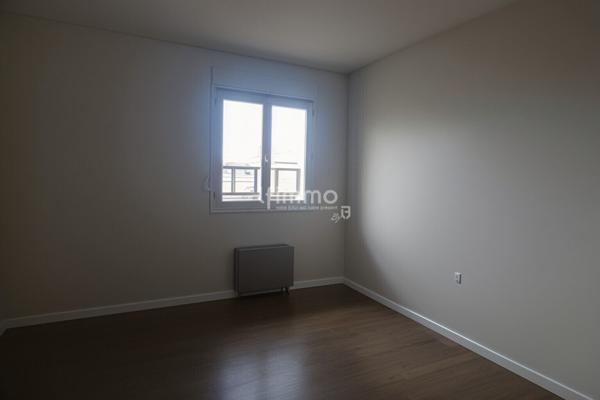 Appartement 4 pièces + bureau – Ivry-sur-Seine