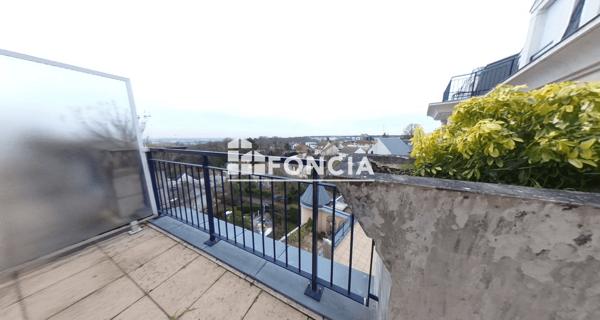 Location Appartement 3 pièces 64.96 m² - Le Plessis-robinson 92350