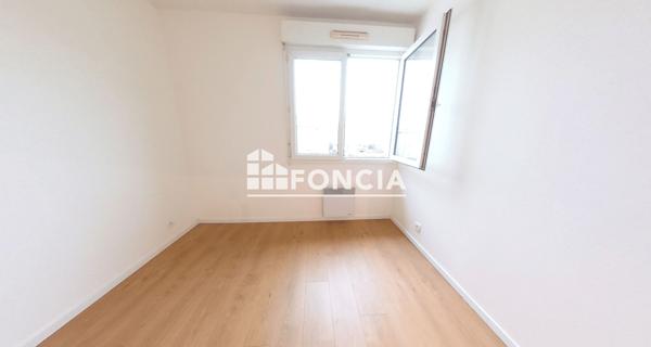 Location Appartement 3 pièces 64.96 m² - Le Plessis-robinson 92350