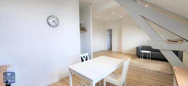 Appartement à louer 2 pièces 44.91m² Laon (02000)