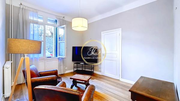 Maison 10 pièces - 196 m²