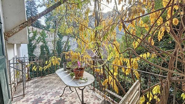 Maison 10 pièces - 196 m²