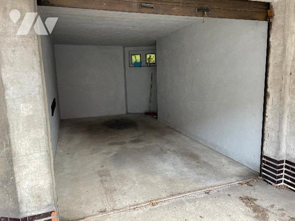 Appartement 5 pièces 94 m²  Garage Balcon