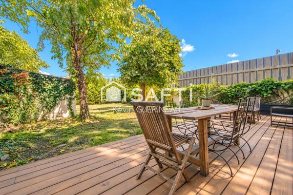 Maison familiale 4 chambres avec jardin et garage à Bacalan