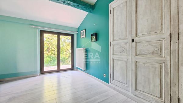 DOMAZAN - Maison 270 m2 5 chambres jardin de 3500 m2 avec piscine