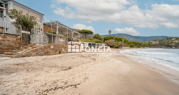 À vendre Appartement 3 pièces 41.95 m² - Le Lavandou 83980